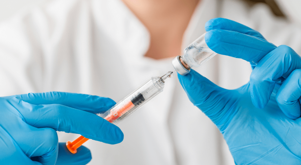 5 reações comuns à vacina da gripe: aprenda a aliviar