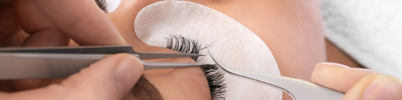 Os principais riscos da extensão de cílios Os principais riscos da extensão de cílios