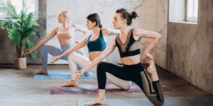 Ioga: 6 posições de ioga para começar em casa