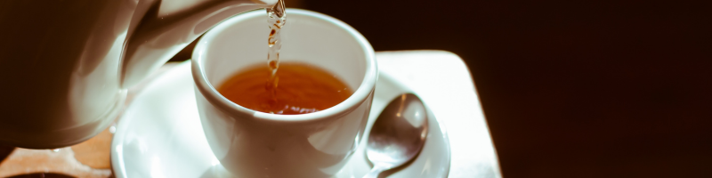 Chá verde é um ótimo substituto da cafeína do café