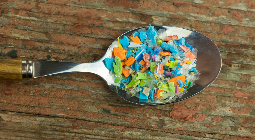 Microplásticos na alimentação, você pode estar consumindo!